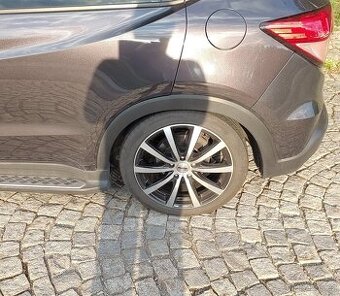 ALU + pneu 5x114,3 r 18