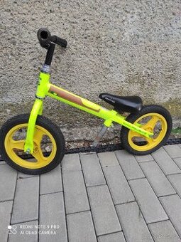 Dětské odrážedlo