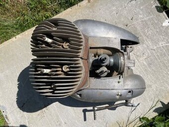 Motor Jawa 350 360 panelka