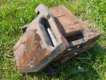 Přední závaží na traktor Zetor