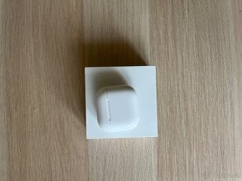 Apple AirPods 4
