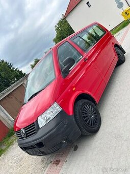 Volkswagen Caravelle T5 long 9 míst