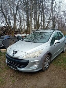 Peugeot 308 , 1.4i 70kw - 1