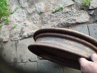 Tatra 12,30,52 disk 18 Dunlop