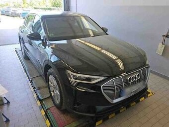 Audi e-tron 50 quattro