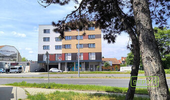 Podnájem krásného bytu 1+kk s terasou a výhledem na centrum