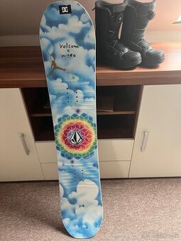 Snowboard Nitro ripper Volcom 116 + boty Ride Spark 35,5