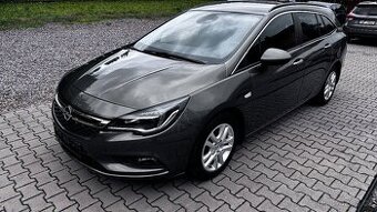 Opel Astra, 1.6 CDTI 136Hk spot. Top stav