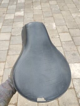Sedlo babetta 210