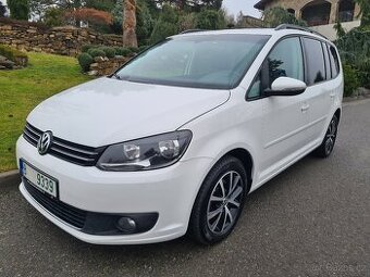 VOLKSWAGEN TOURAN 1,6 TDI 85 KW DSG NAVI 7 MÍST