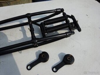 Puch 250 - přední vidlice po renovaci