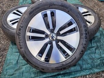 Letní kola Volkswagen Passat E R17 Goodyear