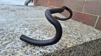 Gravel řídítka Giant Contact SL XR D-fuse 440 mm