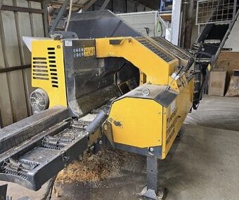 Uniforest Titan 40/20 Combi pohon stacionární Boom Speed