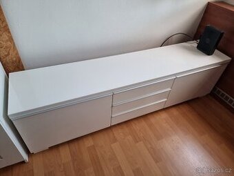 Skrinka pod TV - 1