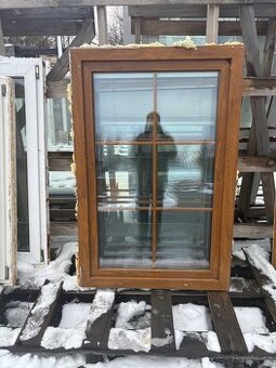 Okno PVC 980x1480MM, starší, zlatý dub/bílá