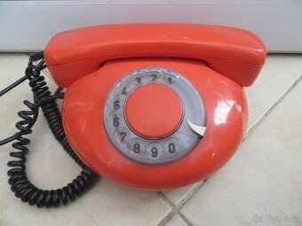 Nabízím vytačecí retro telefon Tesla. Vytáčení jde. Jen co j