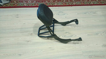 Kawasaki Vulcan s 650 - opěrka s nosičem Givi