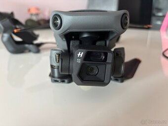 Prodám špičkový dron DJI Mavic 3 Pro Cine Premium Combo.