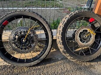 Kola na Honda CRF 1100 ATAS