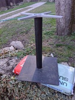 prodám podnož na stůl