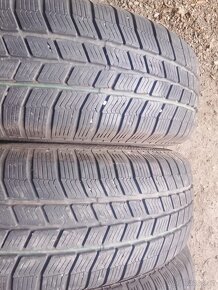 215/65/16 98h Barum - zimní pneu 2-4ks