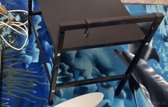 Polička / stojánek nad mikrovlnku