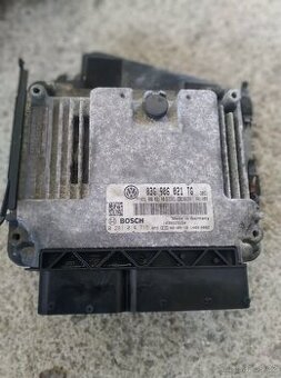 Octavia 2 řídící jednotka motoru