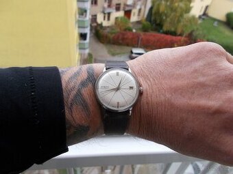 vzacne tezko sehnatelne hodinky prim rok 1967 rare origostav