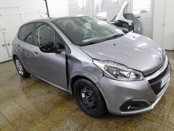 Peugeot 208 1,2 VTI-15TKM 