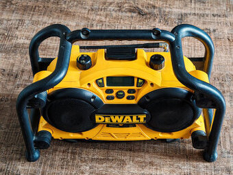 Prodám stavební aku rádio Dewalt