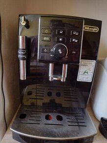 Automaticky kavovar De Longhi