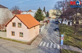 Prodej samostatného rodinného domu o dispozici 5+kk v Českém