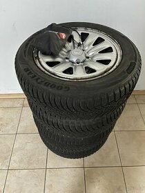 Zimní sada 205/60 r16 Good Year