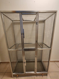 Klec 159 x 99 x 43 cm