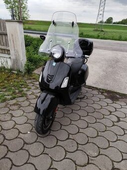 Vespa GTS 300 super, ABS top stav doprava zdarma