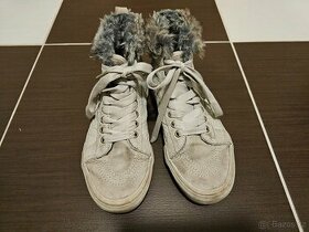 Prodám dívčí/dámské kožené zimní boty zn. Vans vel. 39