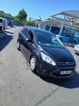 Ford Grand C-max 1.6i,110kw,7 mistne