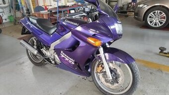 Kawasaki ZZR 250 - 1