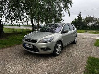 Ford Focus 1.8 benzín
