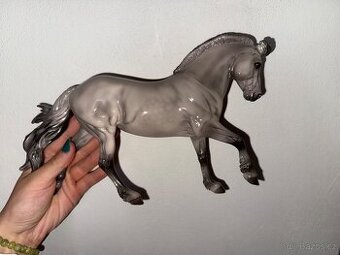 Breyer - Astrid