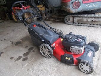 Benzínová sekačka MTD,175 cc,53 cm