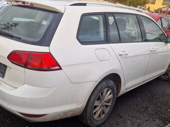bouraný Volkswagen Golf 7
