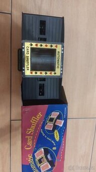 Automatická míchačka na karty