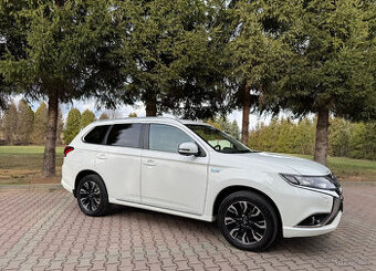 Mitsubishi Outlander 2.0 4WD Plug-In Hybrid