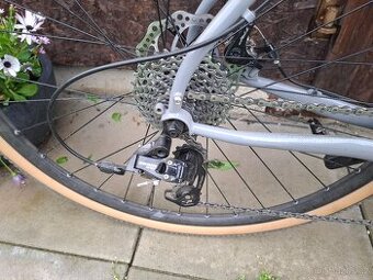 Gravel bomtrack Hook 1