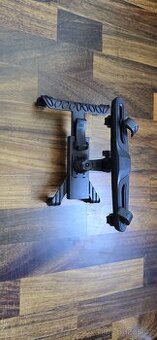 Držák tabletu do auta