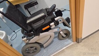 Prodam elektrický invalidní vozík