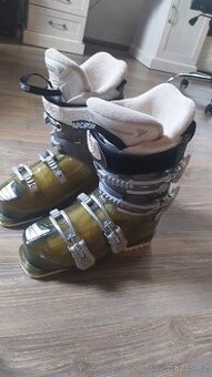 Dětské lyžáky Lange vel. 24-24.5