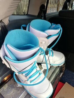 snowboardové boty
